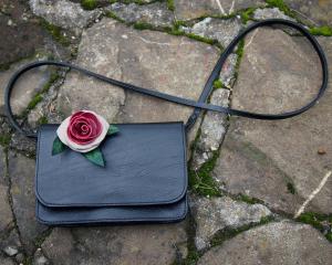 Kožená kabelka Růže
